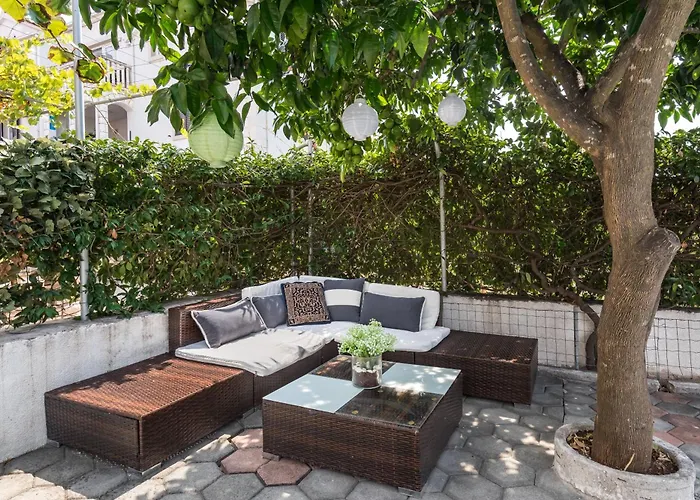 Sweet Dreams Sutivan