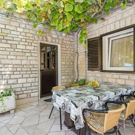 Sweet Dreams Apartament Sutivan